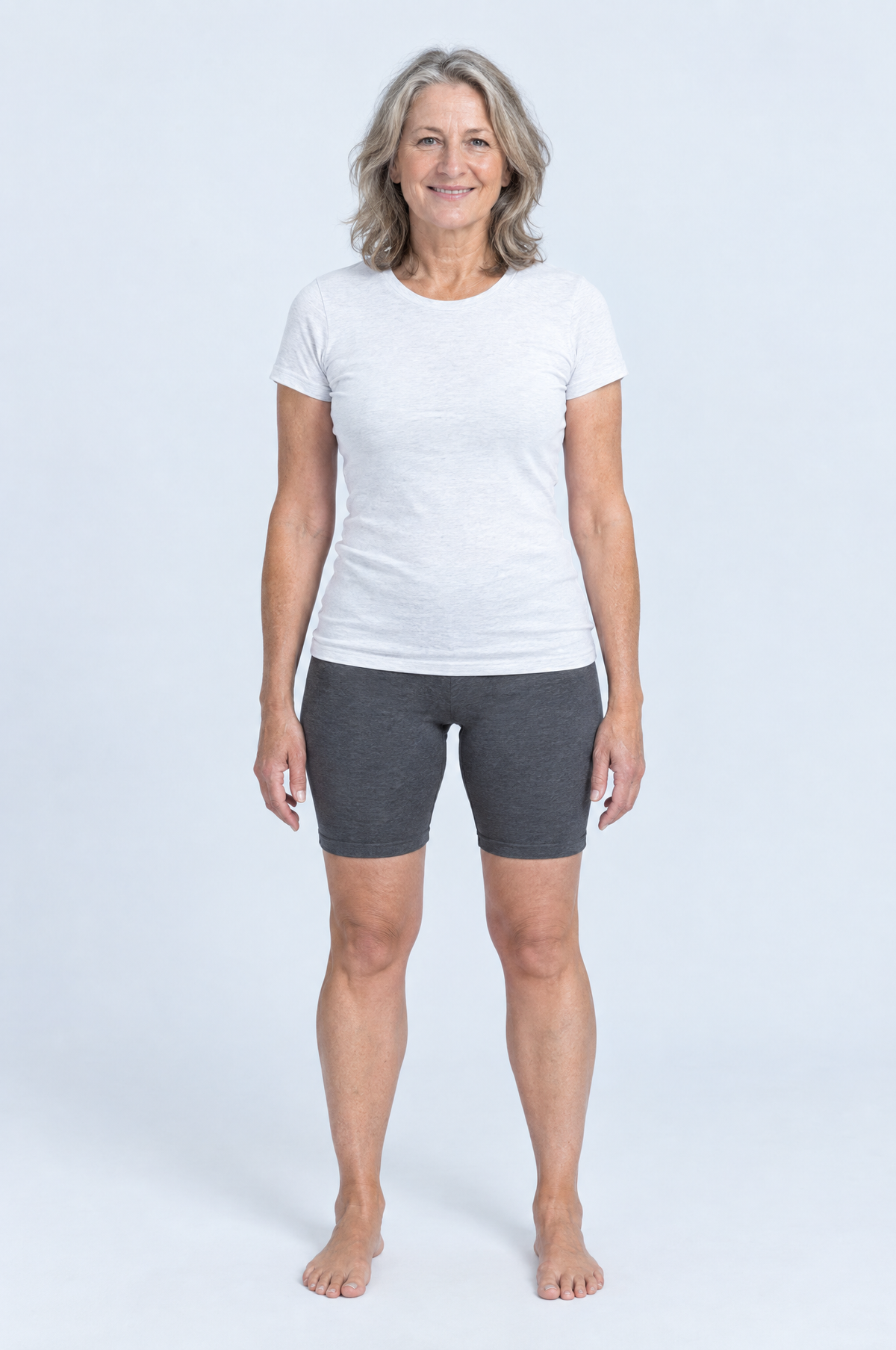 Woman standing, front view